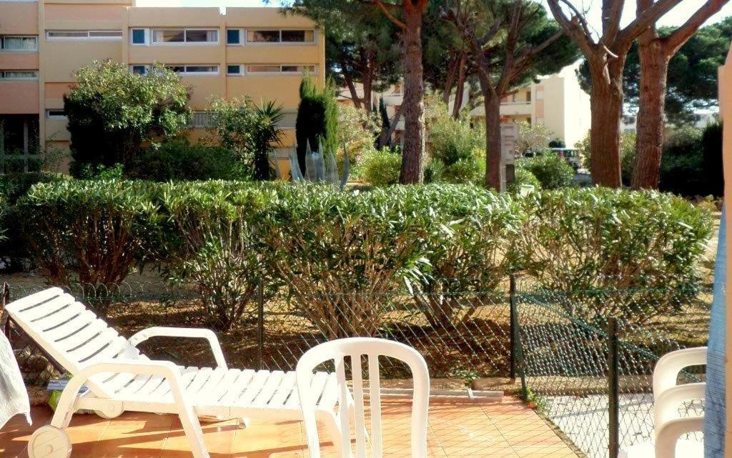 T2 BORMES LES MIMOSAS, La Faviere à 5 mn à pieds de la plage Extérieur photo